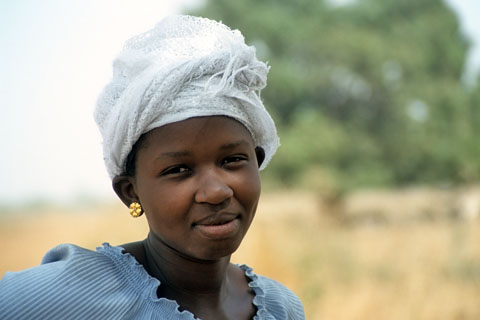 http://www.transafrika.org/media/Bilder Senegal/Maedchen aus Afrika.jpg
